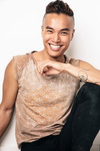 Johnson_Chong_Smile_by_Chad_Wagner_72dpi